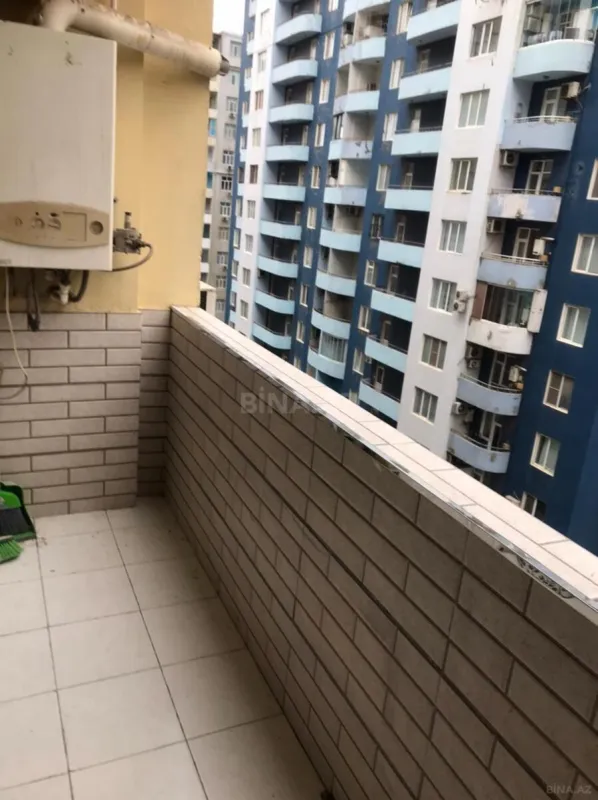 Kirayə verilir 3 otaqlı mənzil 130 m²