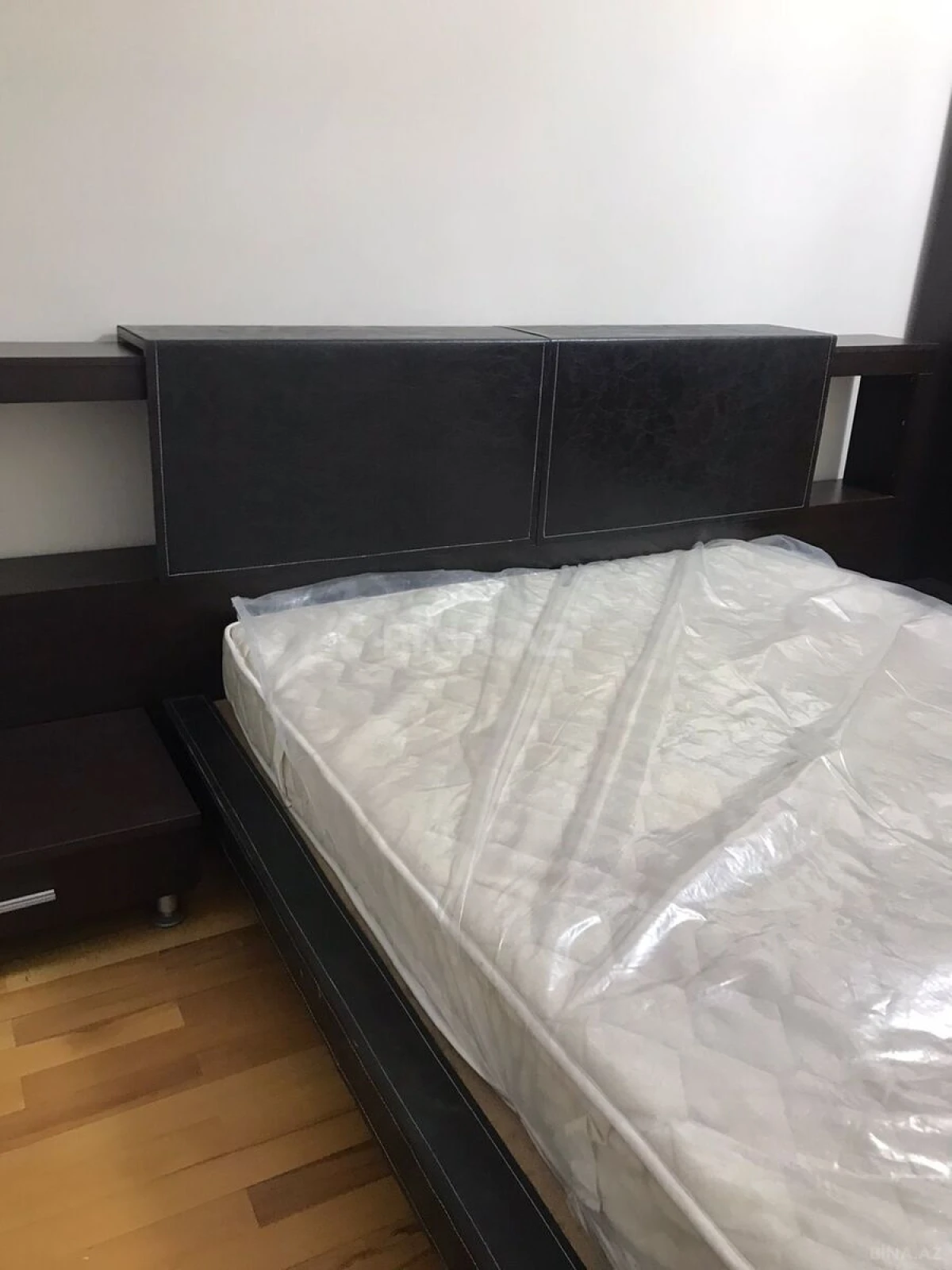 Kirayə verilir 3 otaqlı mənzil 130 m²