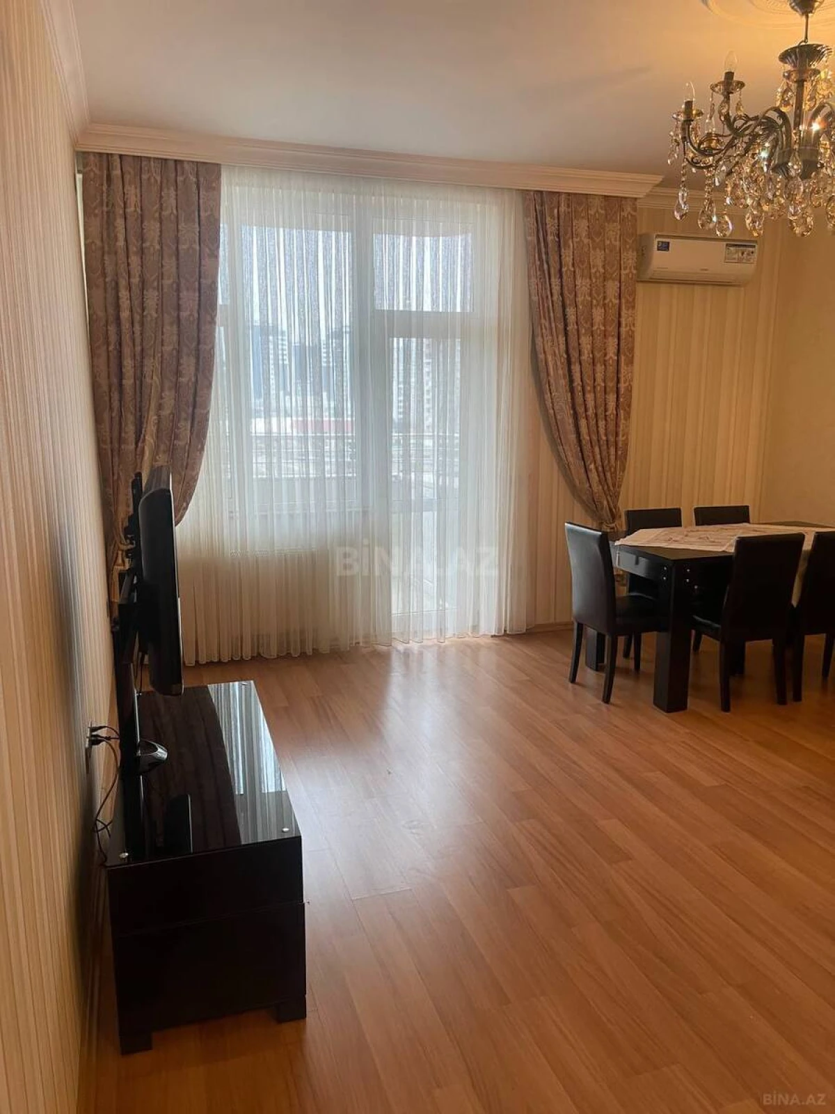 Kirayə verilir 2 otaqlı mənzil 65 m²