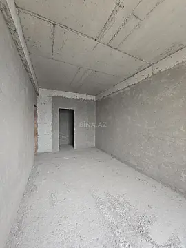 Satılır 4 otaqlı mənzil 196 m²