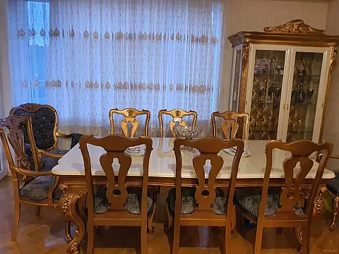 Kirayə verilir 2 otaqlı mənzil 95 m²