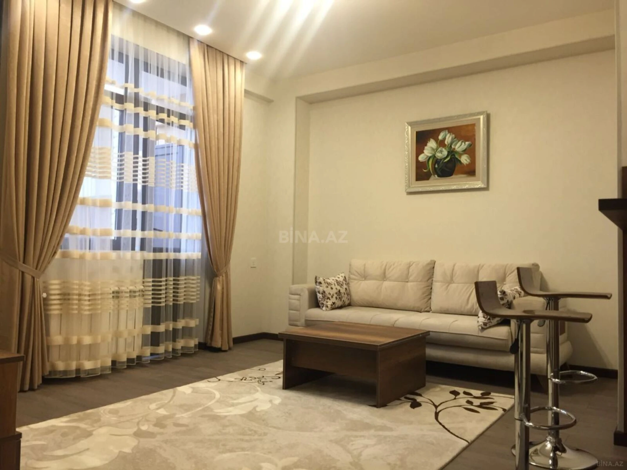 Kirayə verilir 2 otaqlı mənzil 78 m²