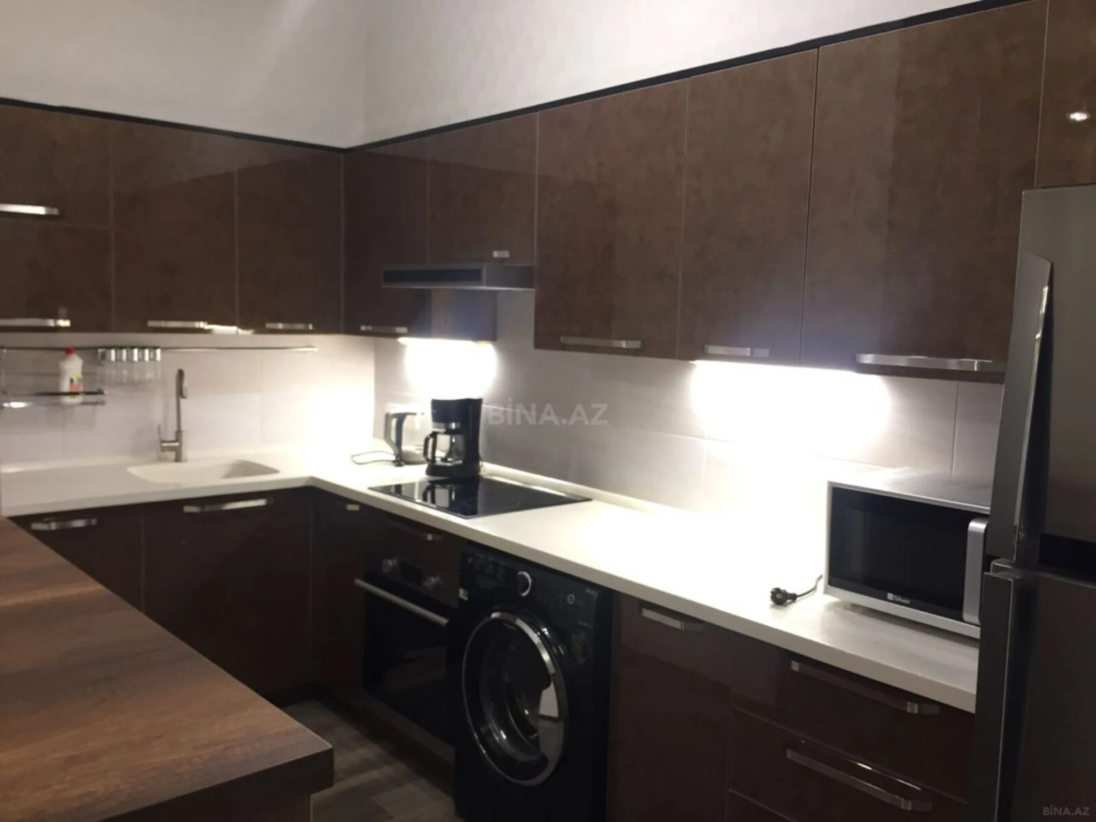 Kirayə verilir 2 otaqlı mənzil 78 m²