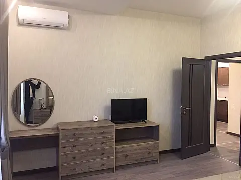 Kirayə verilir 2 otaqlı mənzil 78 m²