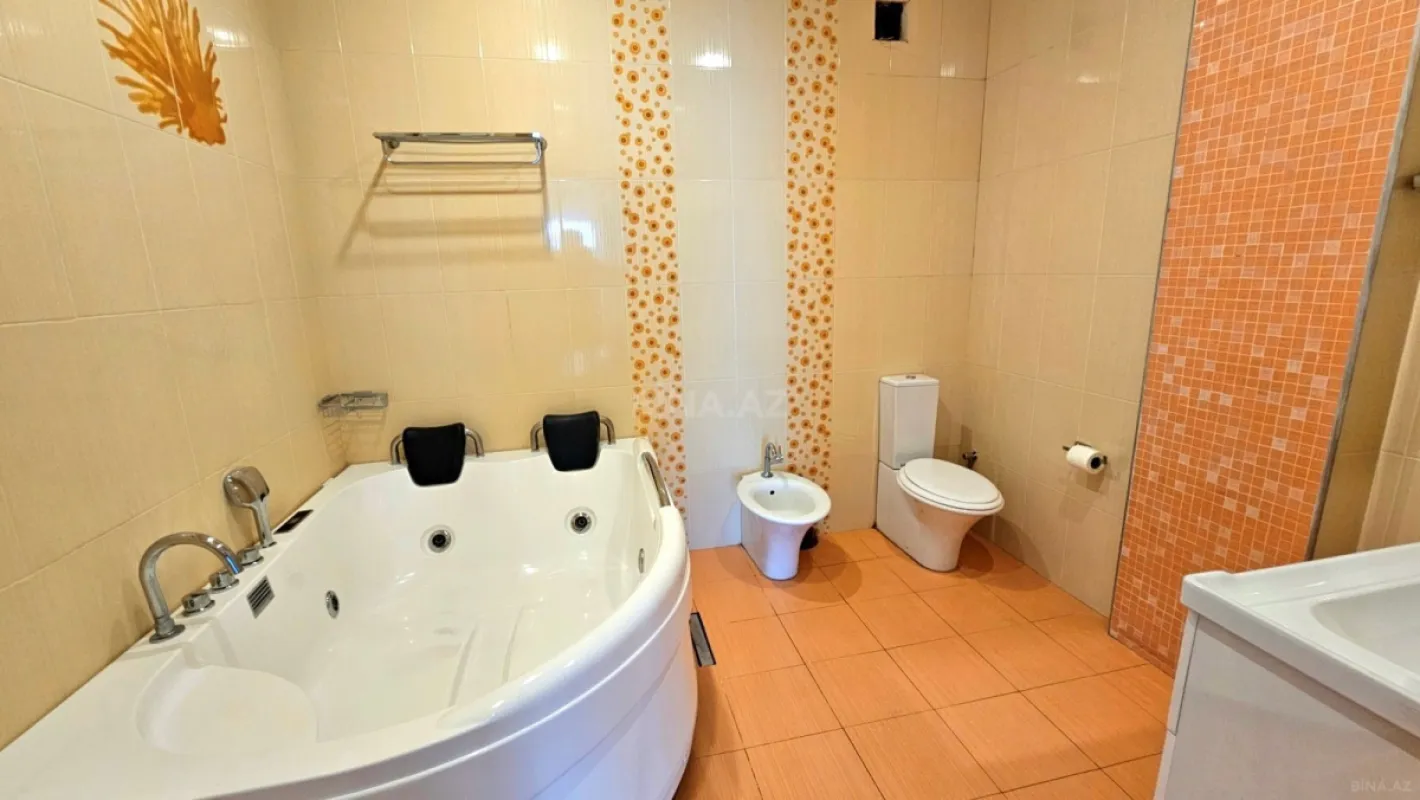 Kirayə verilir 3 otaqlı mənzil 155 m²