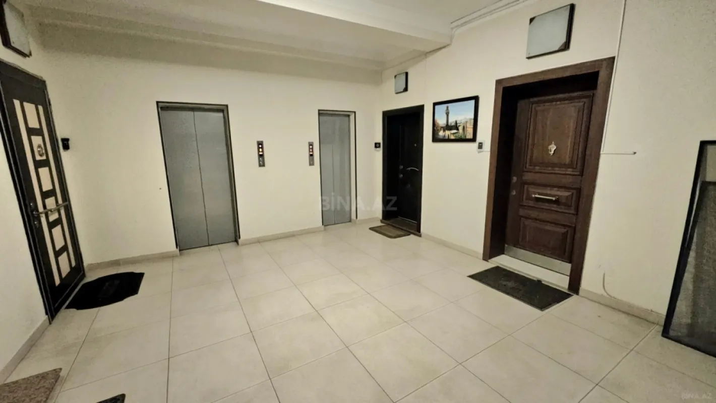 Kirayə verilir 3 otaqlı mənzil 155 m²