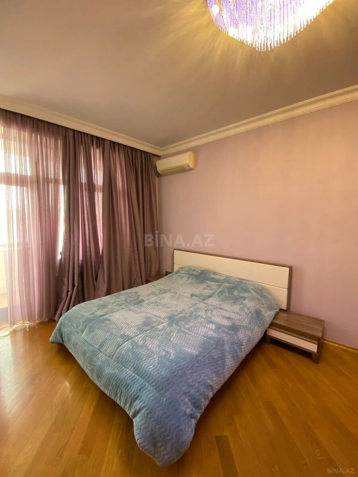 Kirayə verilir 4 otaqlı mənzil 185 m²
