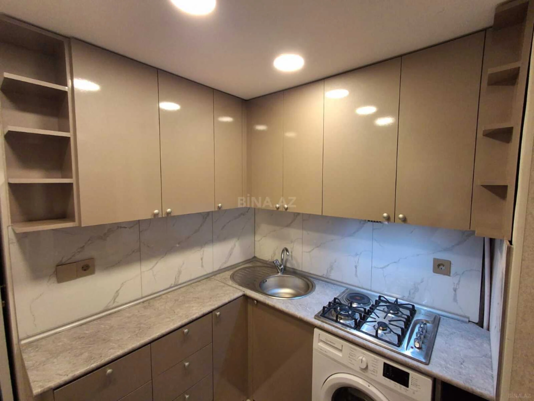 Satılır 2 otaqlı mənzil 50 m²