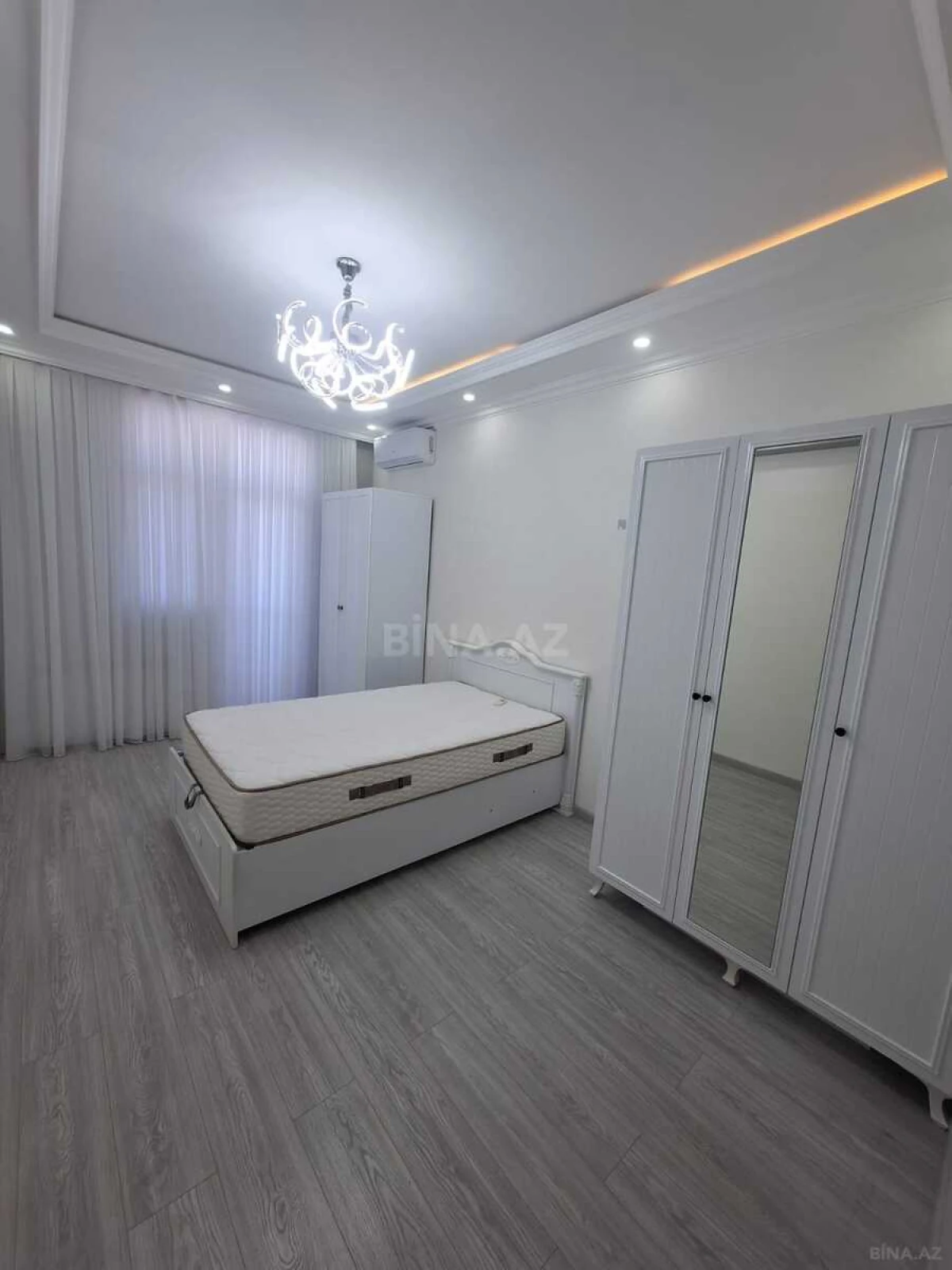 Satılır 3 otaqlı mənzil 70 m²
