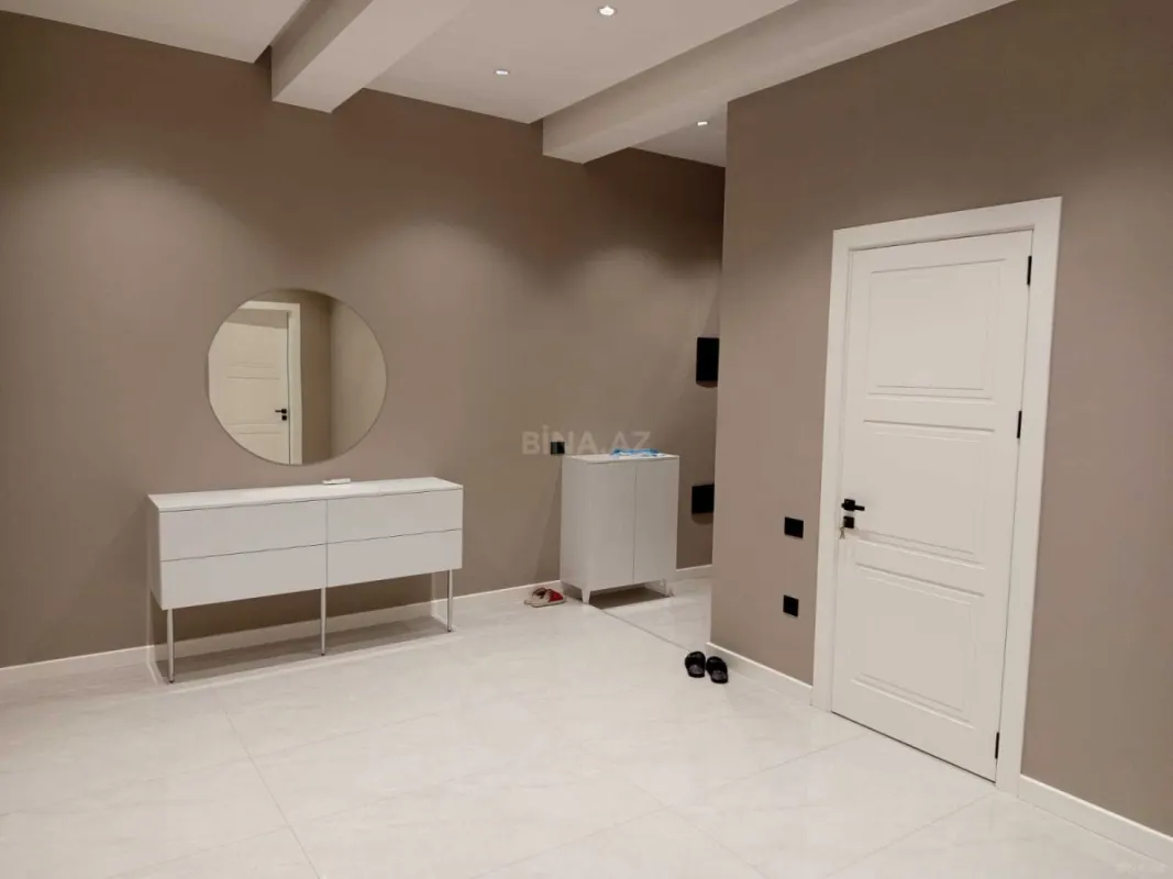 Kirayə verilir 3 otaqlı mənzil 157 m²