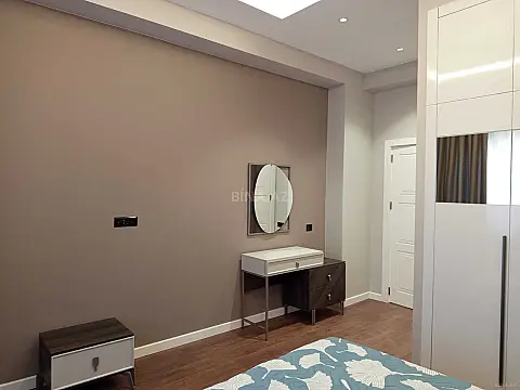 Kirayə verilir 3 otaqlı mənzil 157 m²