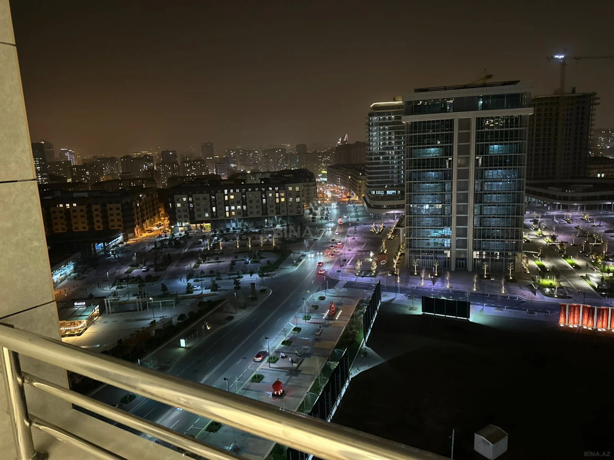 Kirayə verilir 3 otaqlı mənzil 157 m²