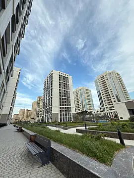 Satılır 2 otaqlı mənzil 74 m²