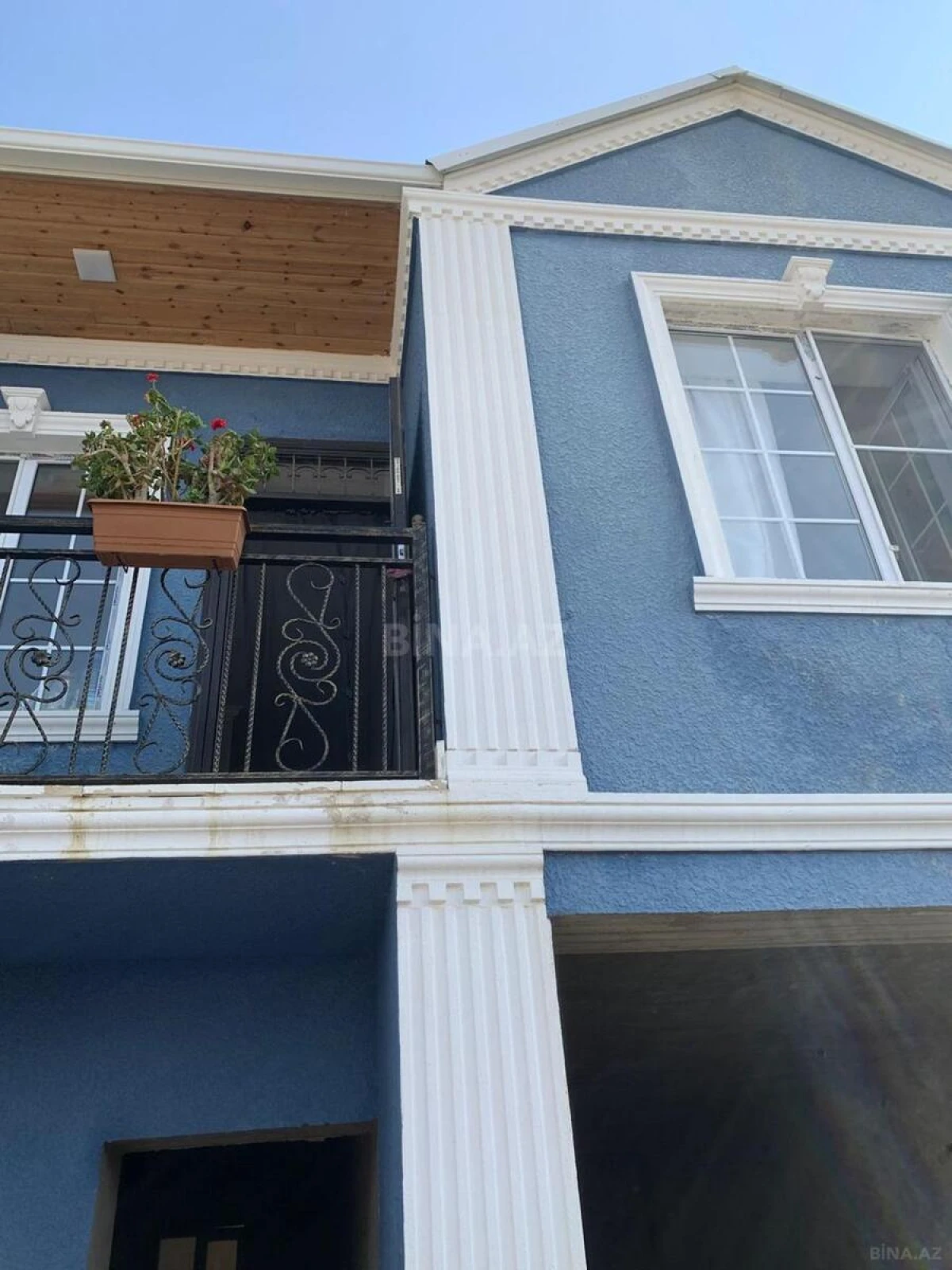 Satılır 4 otaqlı həyət evi 140 m²