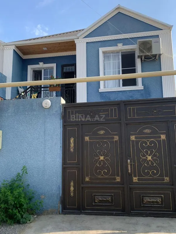 Satılır 4 otaqlı həyət evi 140 m²