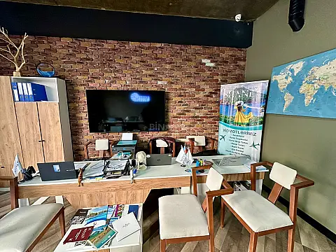 Kirayə verilir 2 otaqlı ofis 80 m²