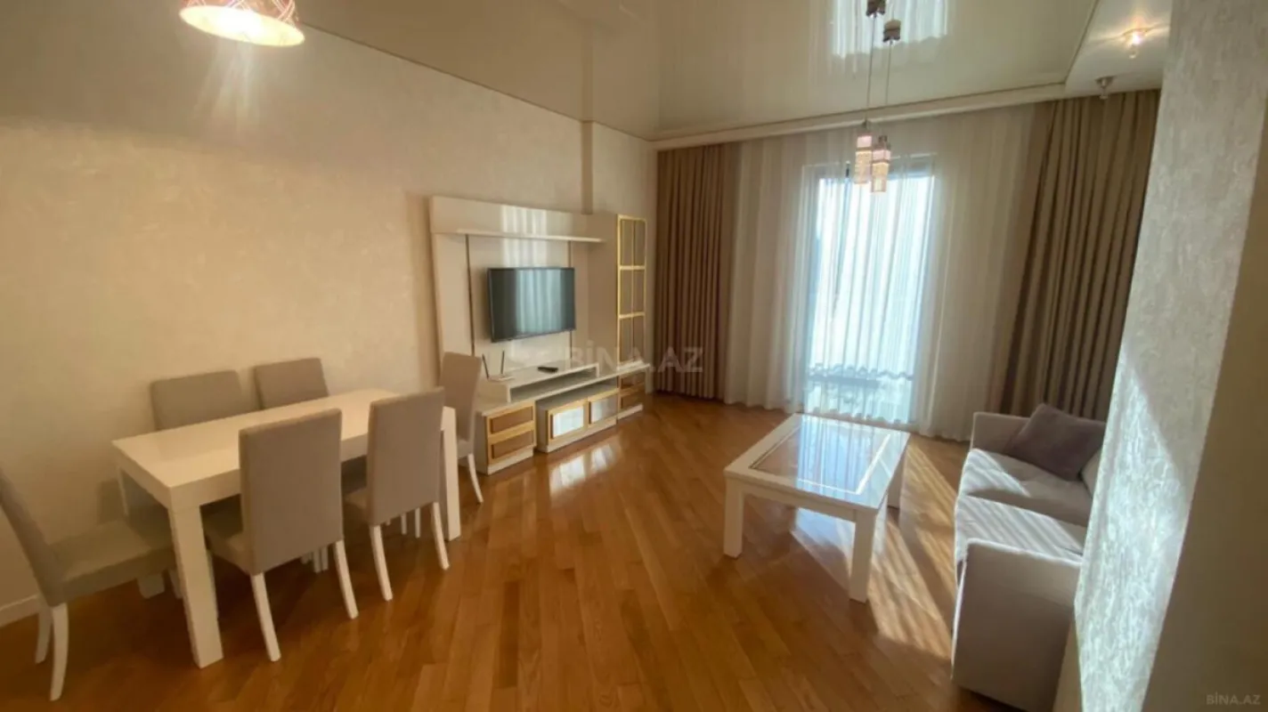 Satılır 2 otaqlı mənzil 98 m²