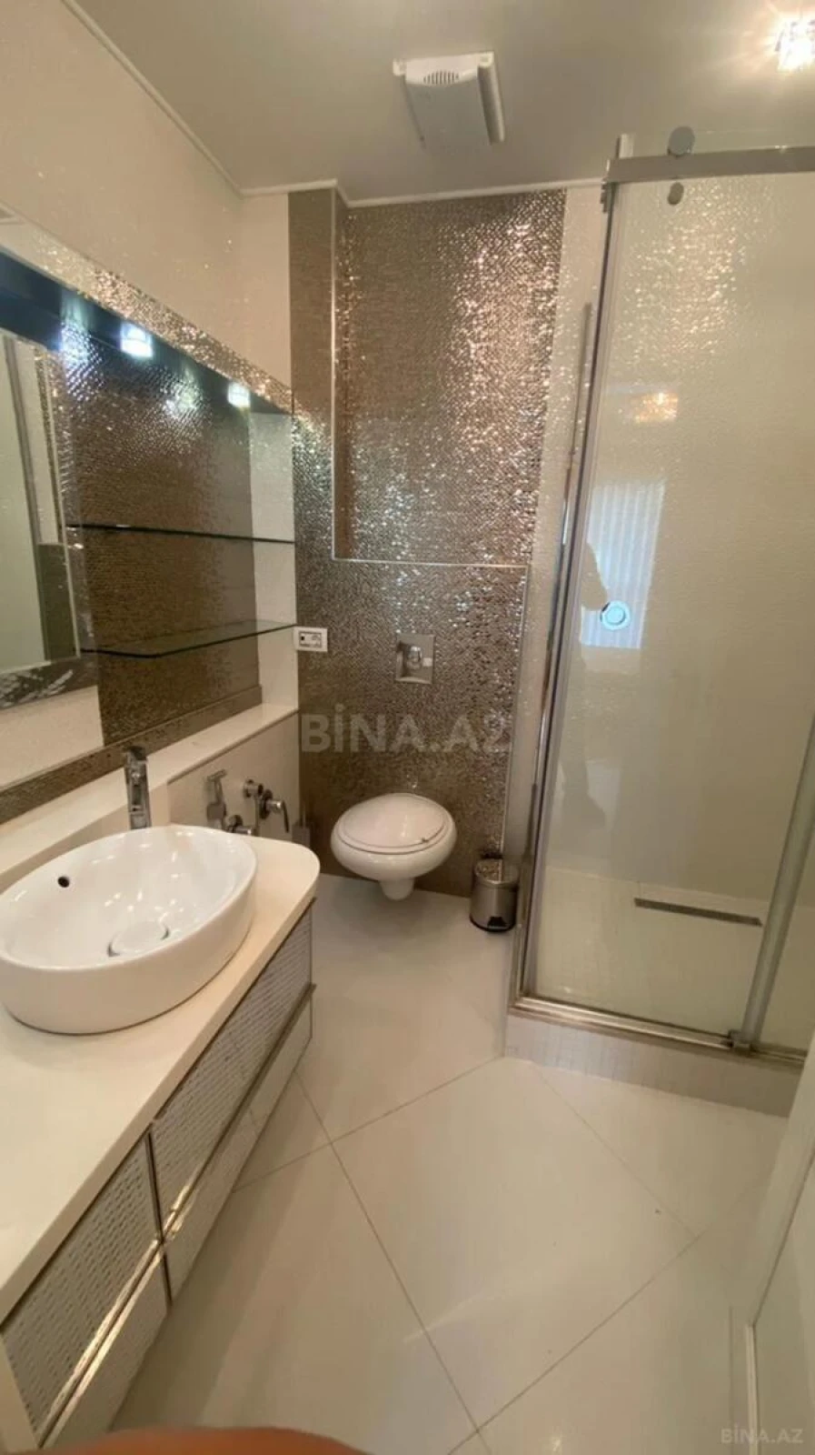 Satılır 2 otaqlı mənzil 98 m²