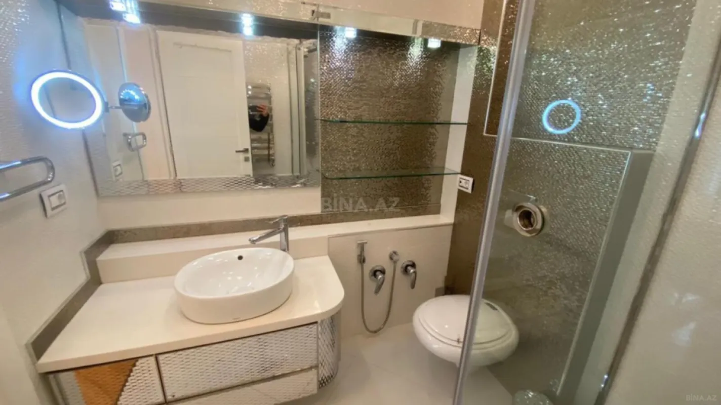 Satılır 2 otaqlı mənzil 98 m²