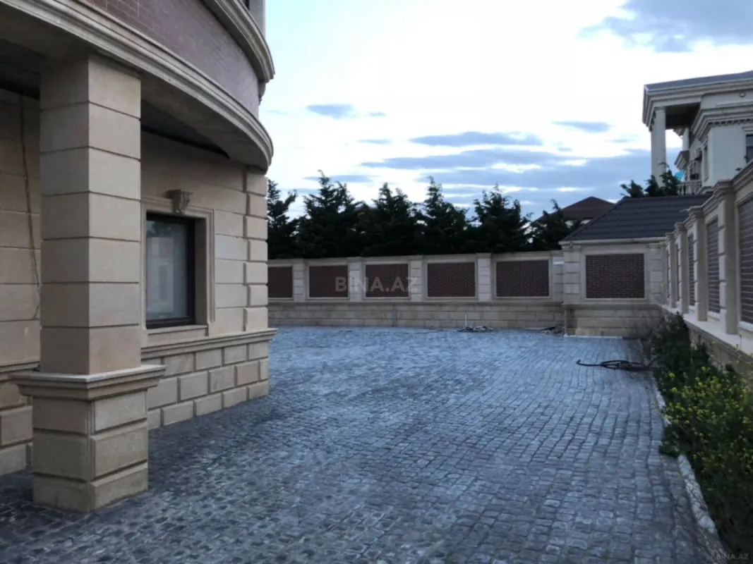 Kirayə verilir 6 otaqlı həyət evi 300 m²