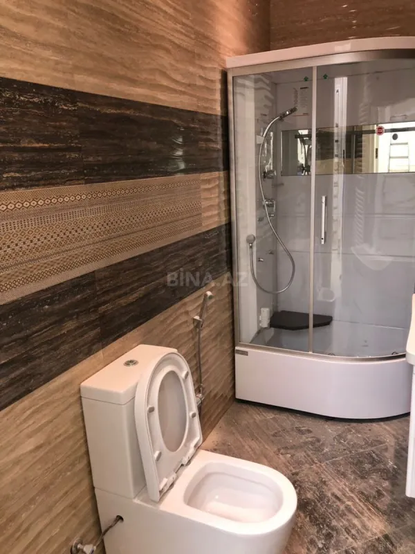 Kirayə verilir 6 otaqlı həyət evi 300 m²