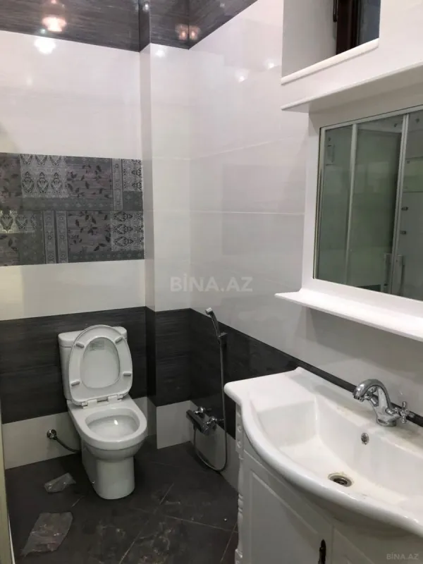 Kirayə verilir 6 otaqlı həyət evi 300 m²