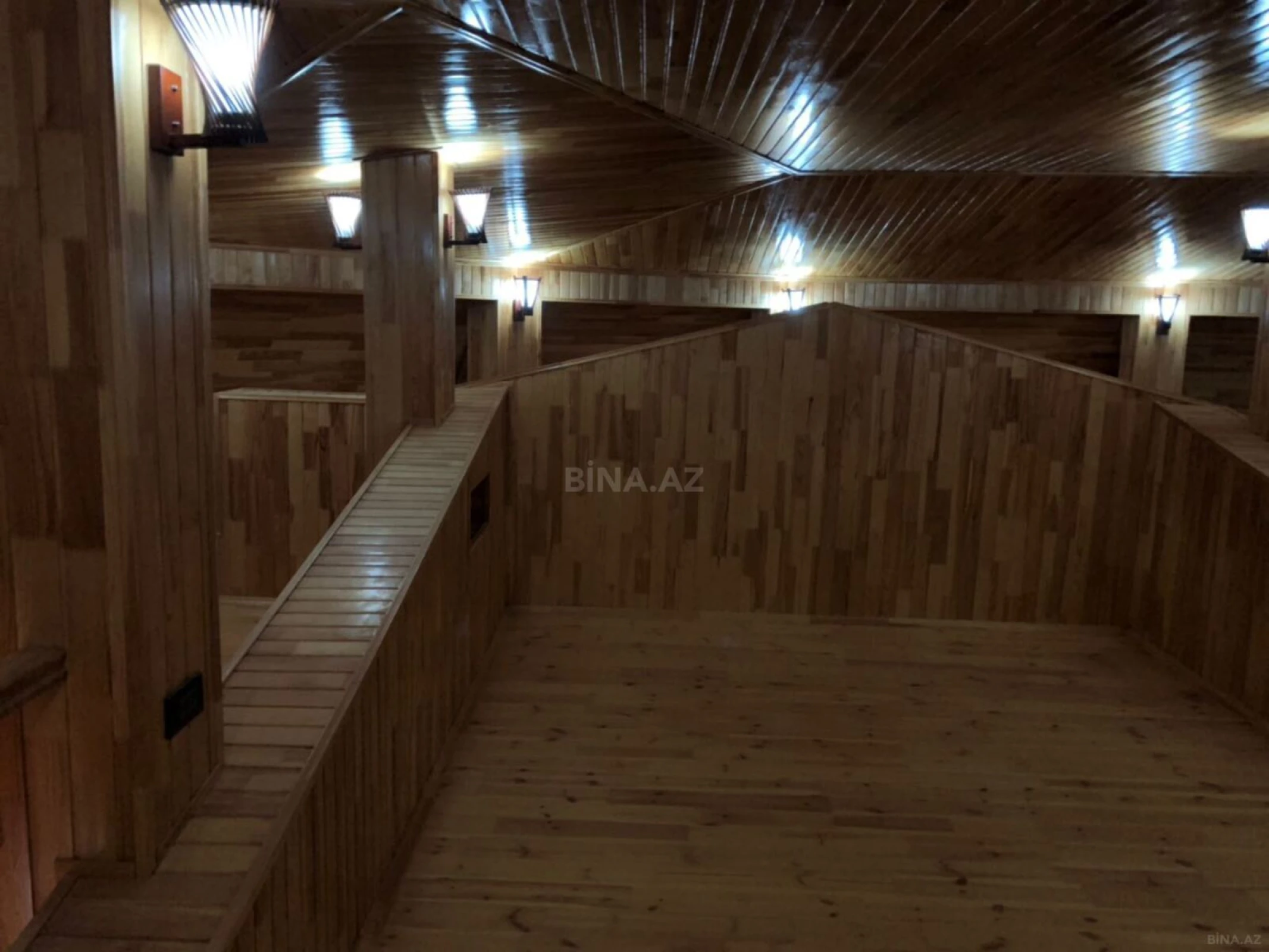 Kirayə verilir 6 otaqlı həyət evi 300 m²