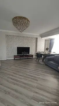 Satılır 4 otaqlı mənzil 147 m²