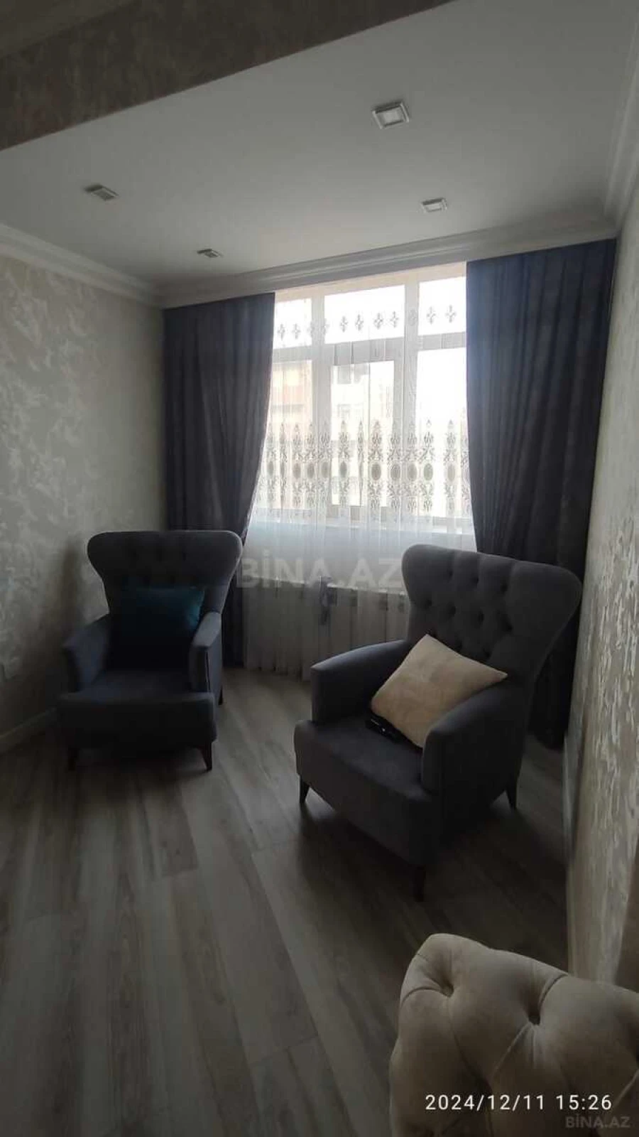 Satılır 4 otaqlı mənzil 147 m²
