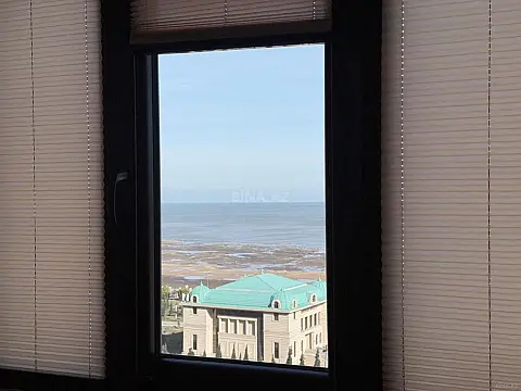Satılır 2 otaqlı mənzil 73 m²
