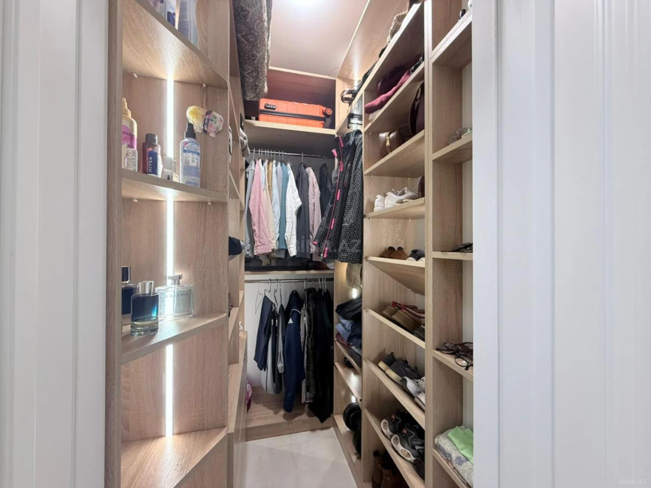 Satılır 2 otaqlı mənzil 73 m²