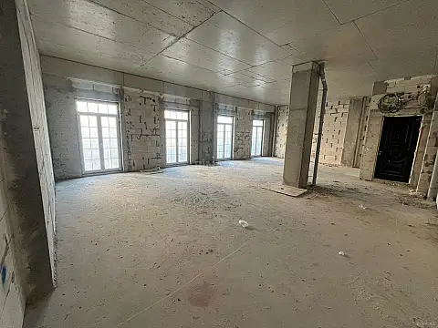 Satılır 3 otaqlı mənzil 105 m²