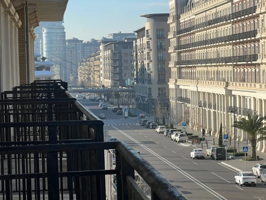 Satılır 3 otaqlı mənzil 105 m²