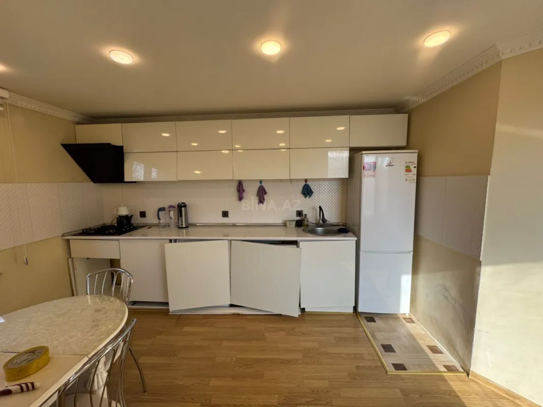 Kirayə verilir 4 otaqlı mənzil 115 m²