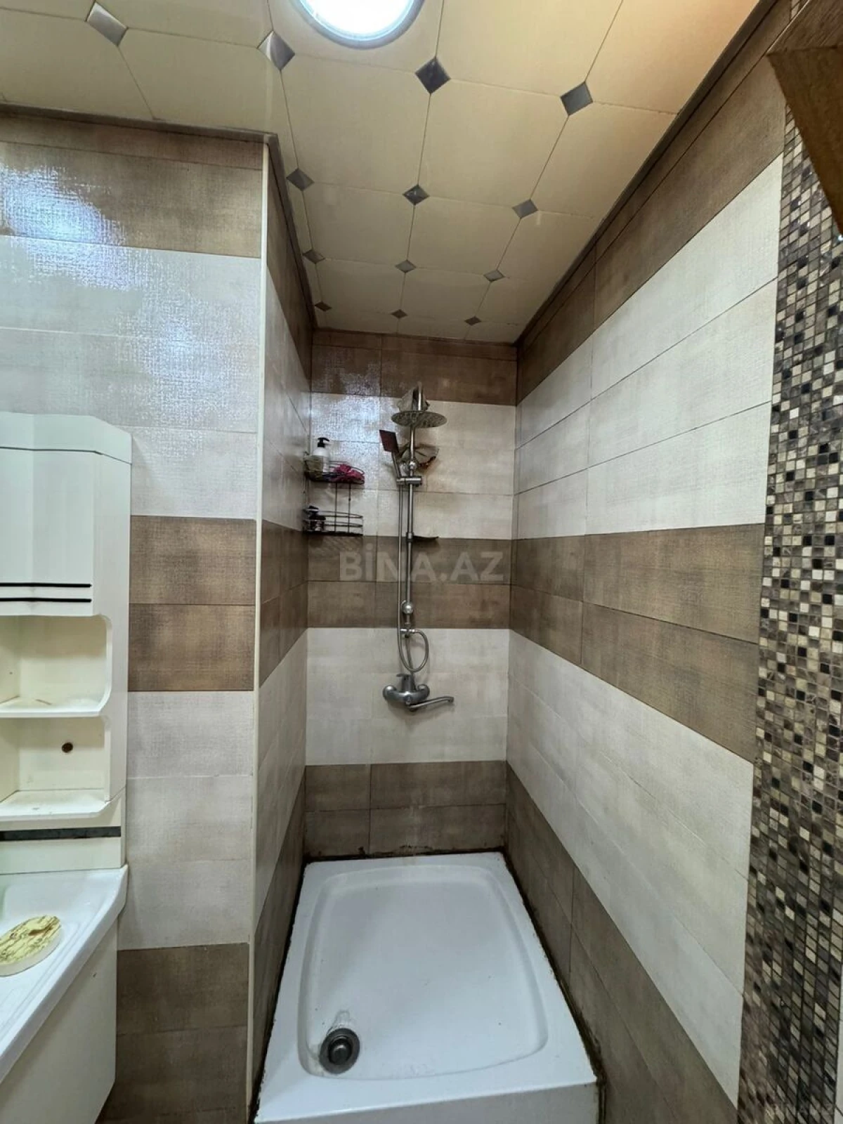 Kirayə verilir 4 otaqlı mənzil 115 m²