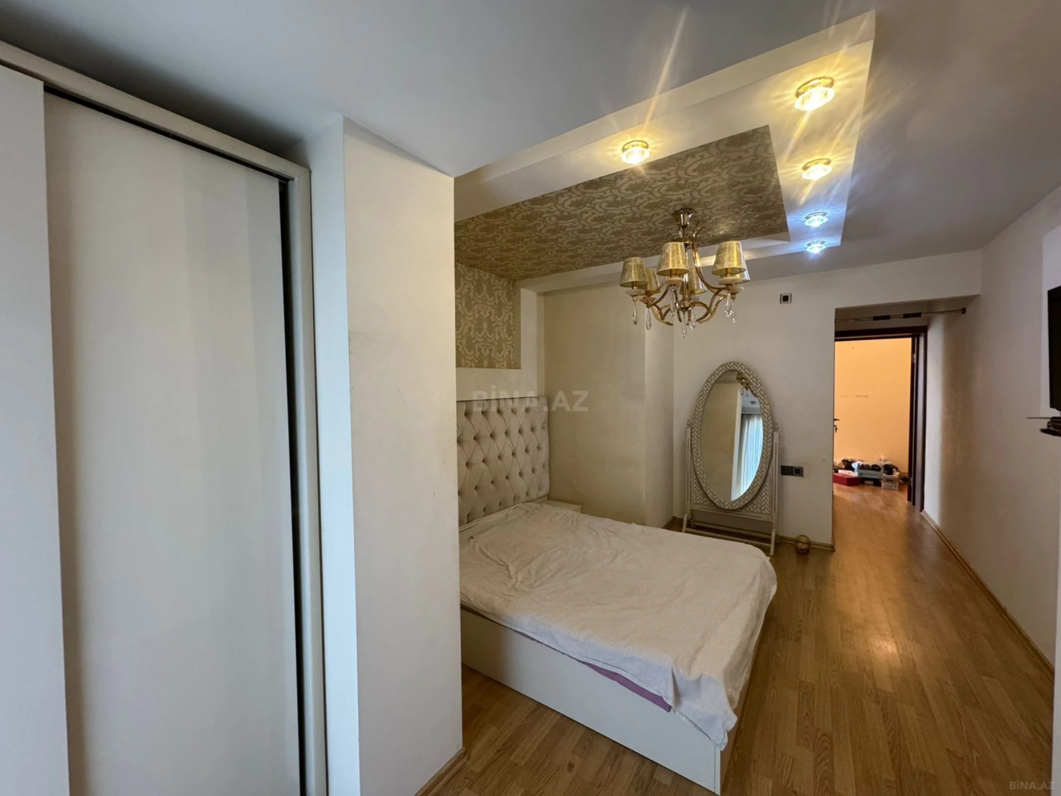 Kirayə verilir 4 otaqlı mənzil 115 m²