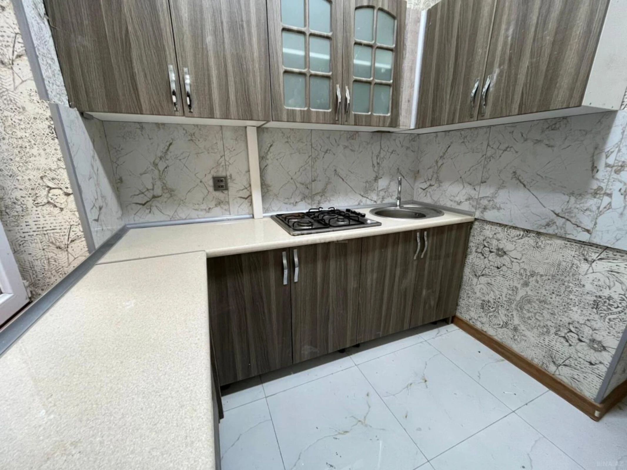 Satılır 3 otaqlı mənzil 75 m²