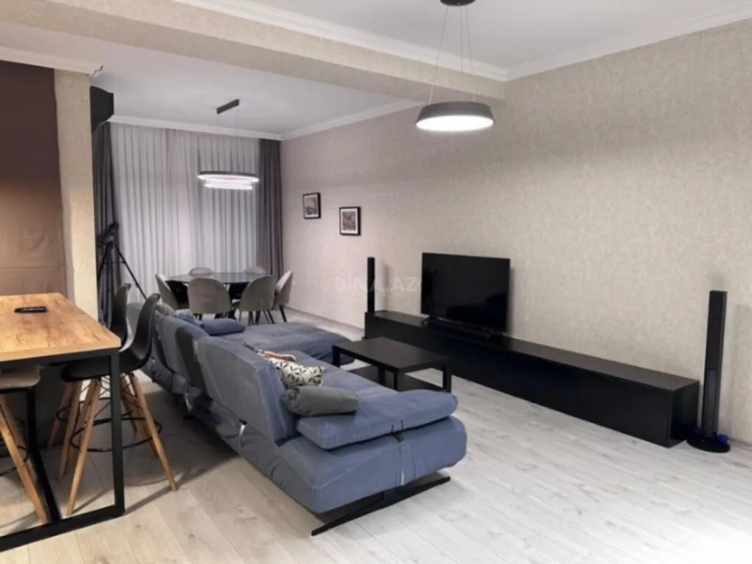 Satılır 3 otaqlı mənzil 101 m²