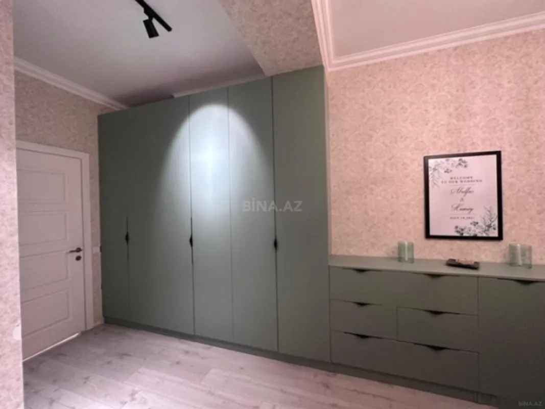 Satılır 3 otaqlı mənzil 101 m²