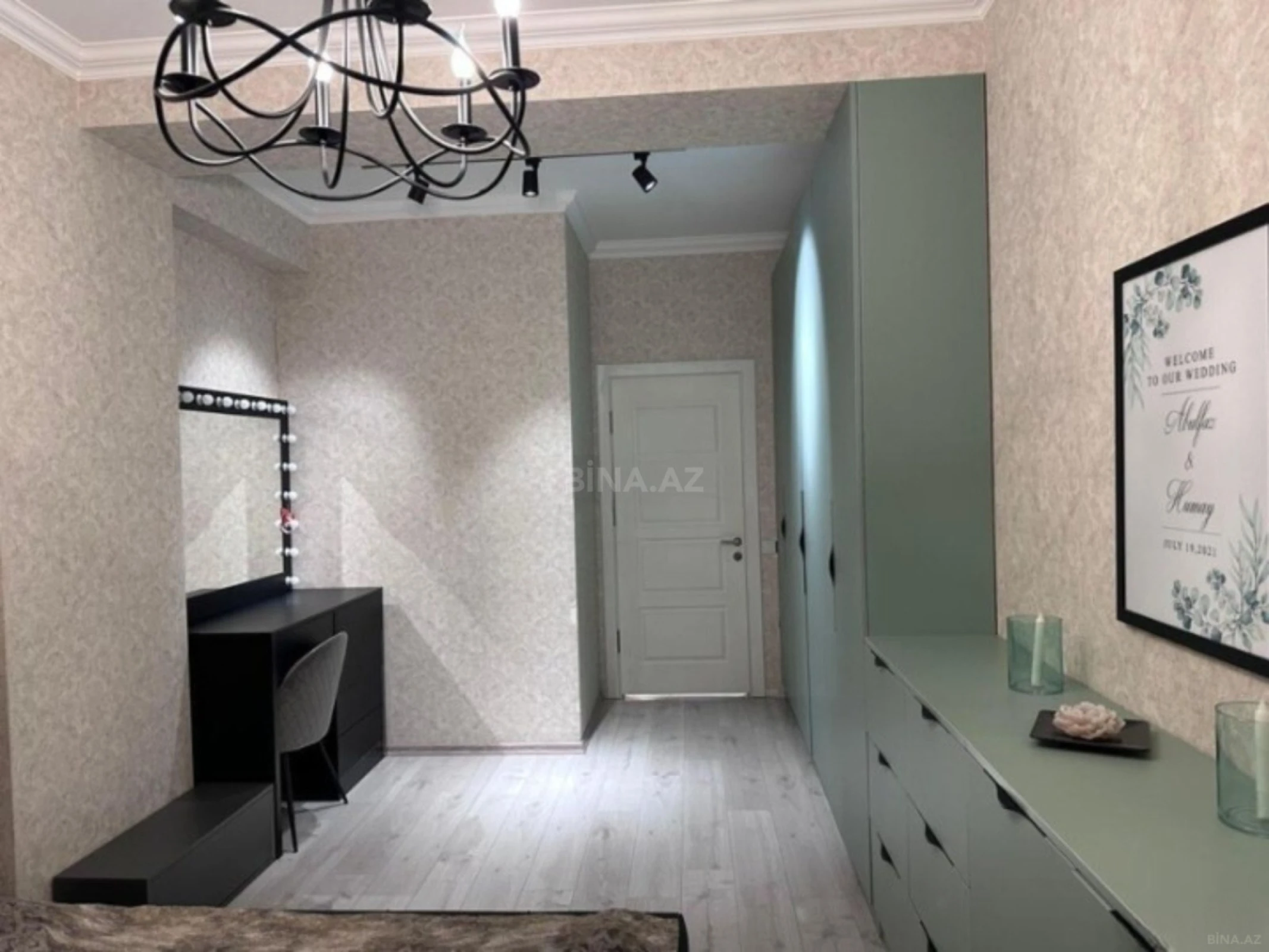 Satılır 3 otaqlı mənzil 101 m²