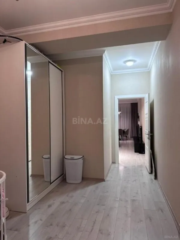 Satılır 3 otaqlı mənzil 101 m²