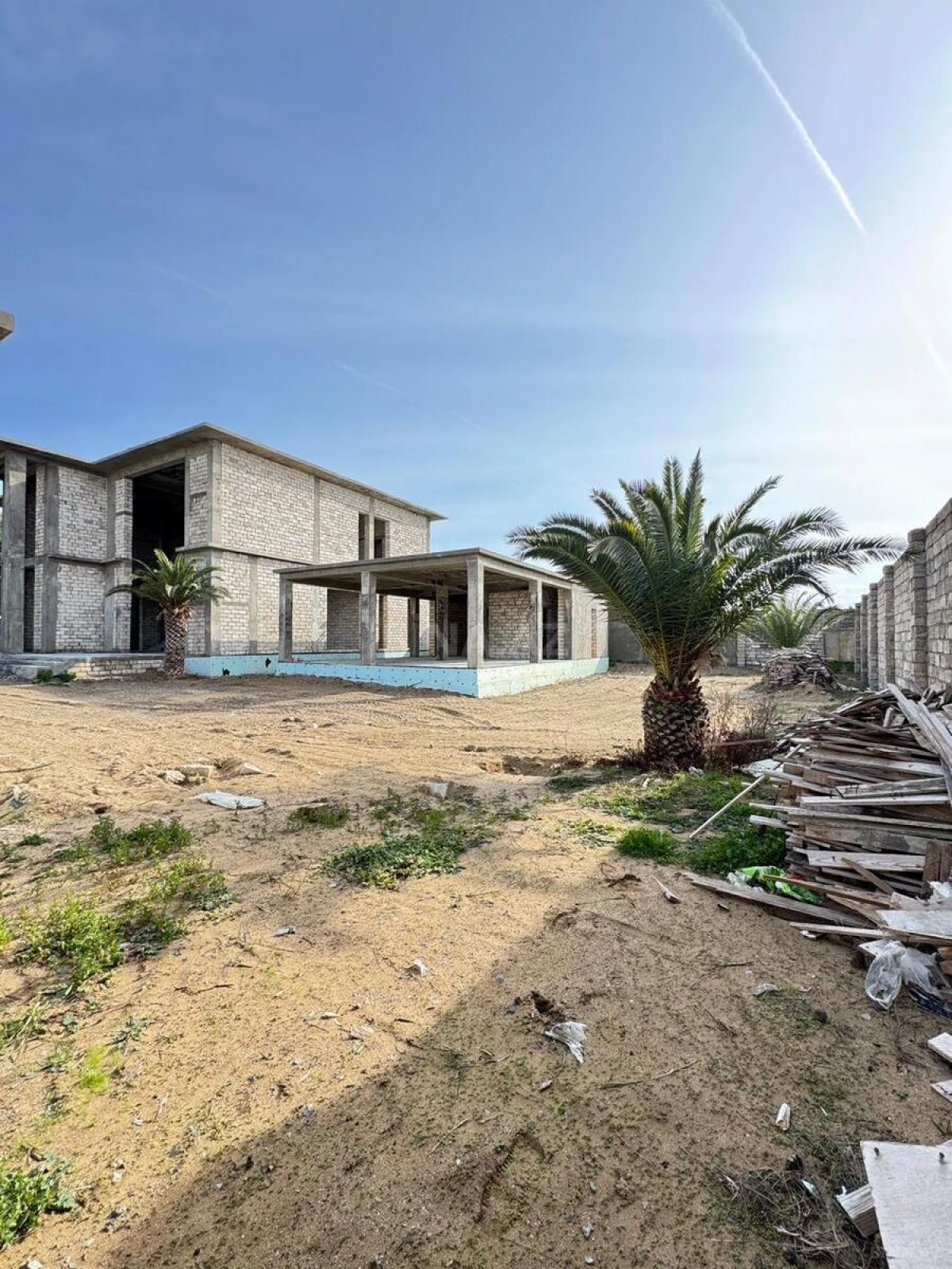 Satılır 10 otaqlı həyət evi 1200 m²