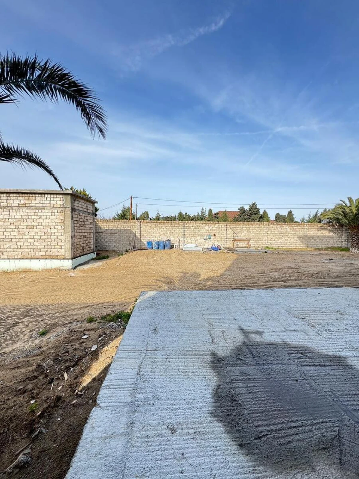 Satılır 10 otaqlı həyət evi 1200 m²