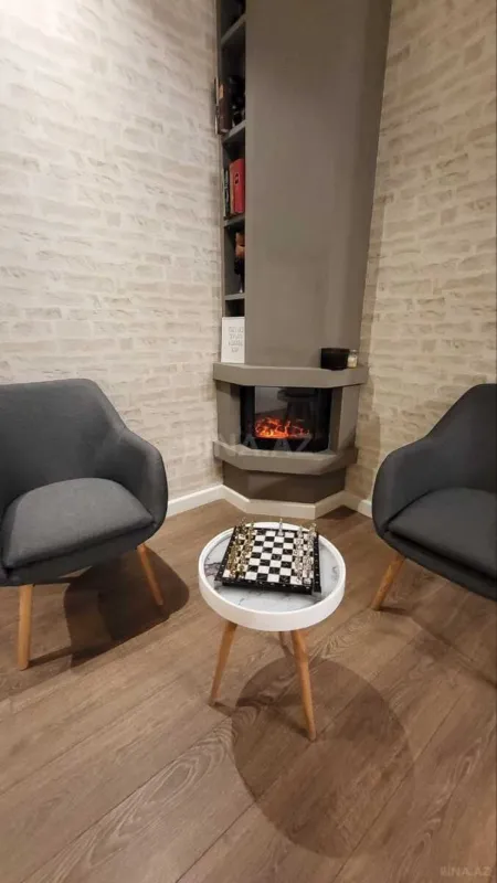 Satılır 4 otaqlı mənzil 147 m²