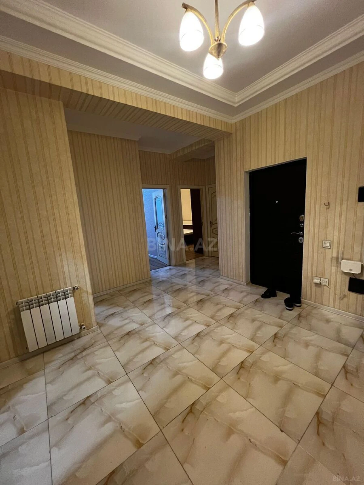 Kirayə verilir 2 otaqlı mənzil 100 m²