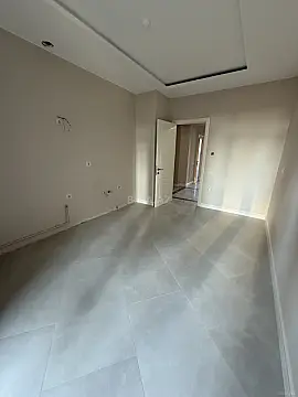 Satılır 4 otaqlı mənzil 130 m²