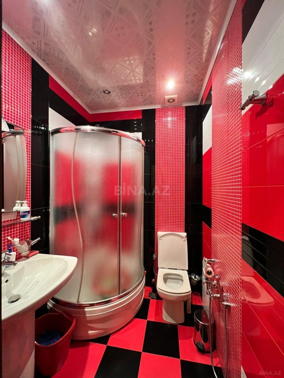 Satılır 4 otaqlı mənzil 171 m²