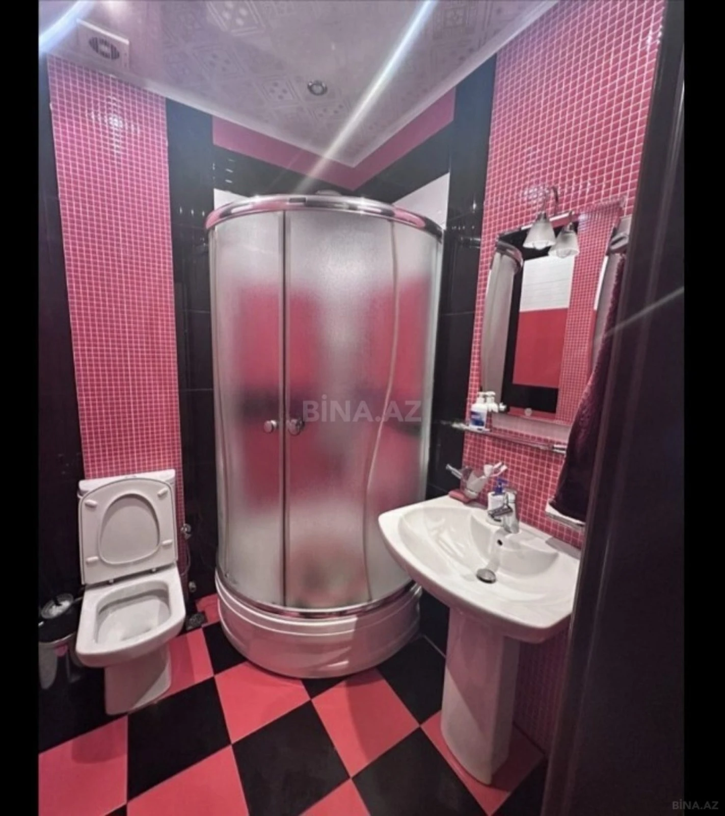 Satılır 4 otaqlı mənzil 165 m²