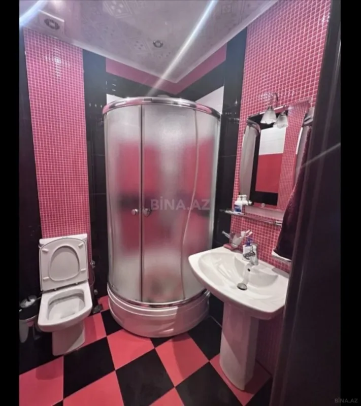 Satılır 4 otaqlı mənzil 165 m²