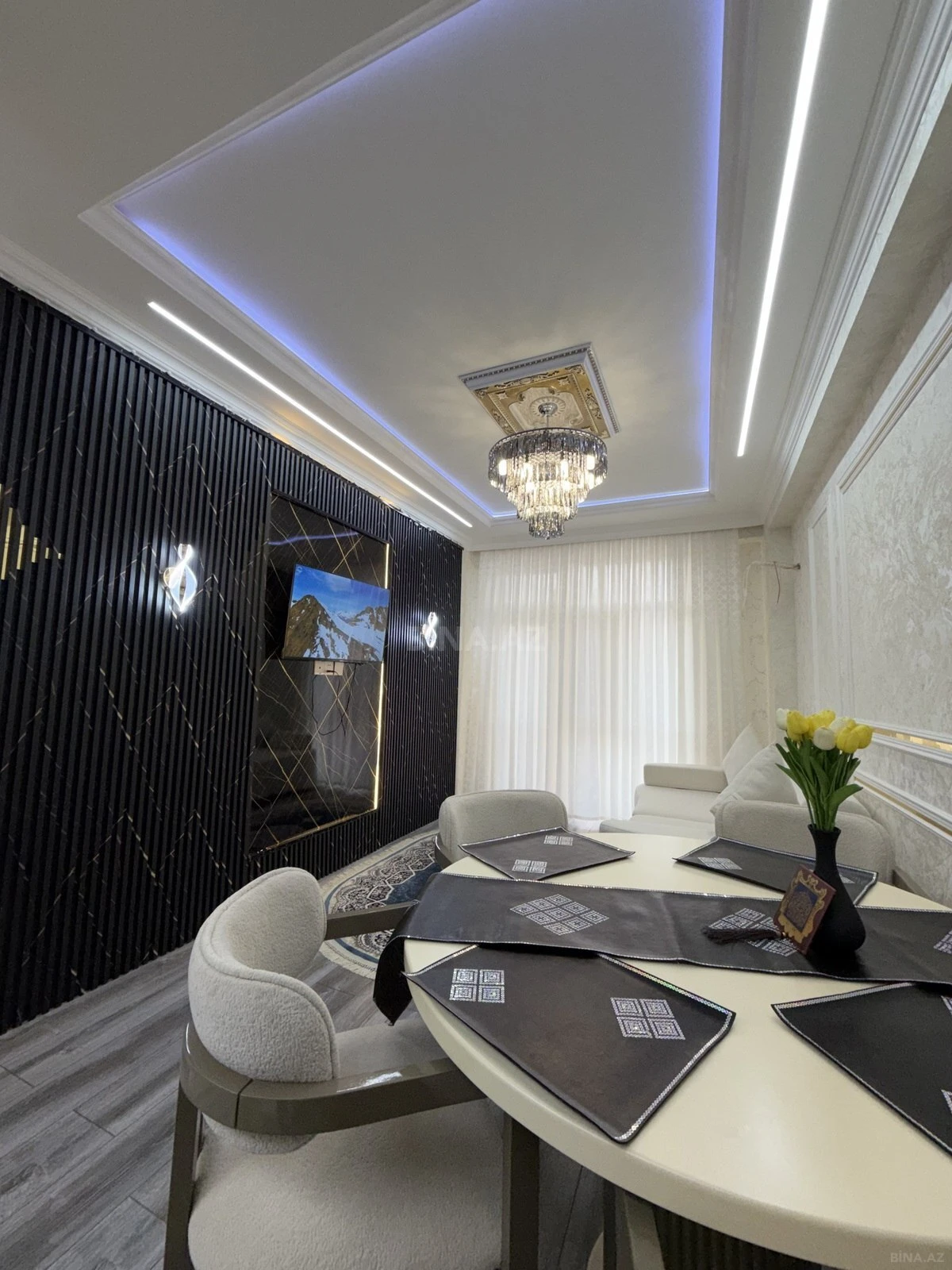 Satılır 2 otaqlı mənzil 55 m²